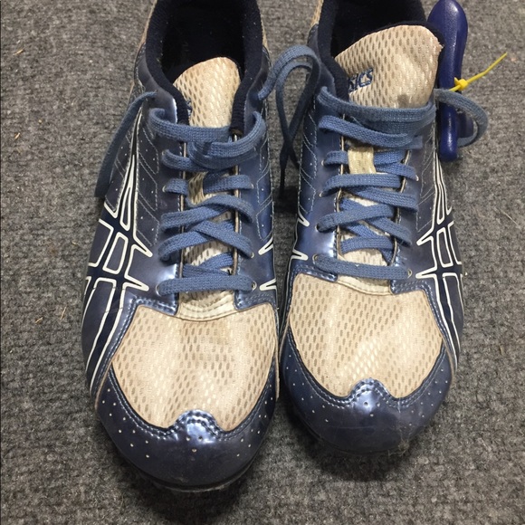 Track shoes with spikes asics - Picture 2 of 3